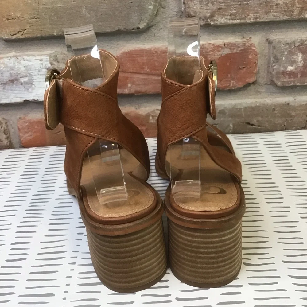 GIANNI BINI Women’s Brown Suede Leather Chunky Block Heel Ankle Strap Sandal 8.5
